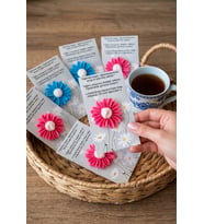 Kartlı Papatya Mum - 15 Adet - Doğal Soya, Kokulu, El Yapımı - Özel Gün Hediyelik - Mumelia Candles