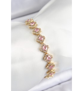 Pirinç Zirkon Taşlı Pembe Yonca Baget Model Gold Renk VIP Seri Kadın Bileklik TJ-BB7506