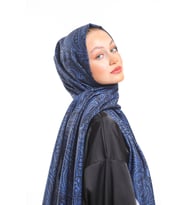 Geometrik Desen Pavia Seri Şal Eşarp Askısı ile Birlikte 75x200 cm Krem Lacivert