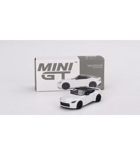 Mini Gt 599 Nissan Z Performance 2023 Everest White LHD Model Araba