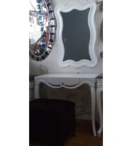 Dresuar 13195 CNC Kabartm Model Dalga Ayna çerçeve Kayın Aslan ayak Beyaz Lake
