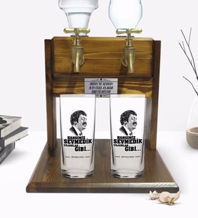 BK Gift Kişiye Özel Renkli Baskılı Hangimiz Sevmedik Çılgınlar Gibi Silüet Tasarımlı İkili Rakı Bardağı ve Çift Musluklu Doğal Ahşap Rakı Standı-6 (Model 1)