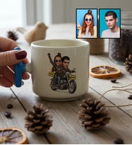 Kişiye Özel Karikatürlü Motorlu Sevgililer T Kupa Sevgililer Günü Hediyesi