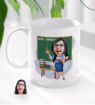 BK Gift Kişiye Özel Kadın Türkçe Öğretmeni Karikatürlü Beyaz Kupa Bardak-1