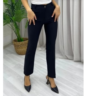 Klasik Kesim Kumaş Pantolon (Siyah)