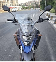 MOTOCAM SYM NHT 200 Ön Cam 2023-2026 Model 30cm Şeffaf Renkli 4mm SPORTİF