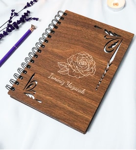 Kişiye Özel Gül Desenli Ahşap Kapaklı Defter - Ajanda - İsme Özel - A5 60 Yaprak (120 SAYFA) Hediyelik (Gümüş)