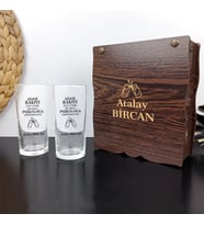 İsme Özel Espirili Sözlü Ahşap Hediye Kutusu İçinde 2 li Rakı Bardağı Seti