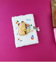 Capybara Sukişi Kapaklı Kilitli Günlük Defter (Beyaz)