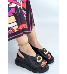 Gwon Siyah Cilt Dolgu Topuk Sandalet