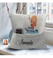 BK Gift Kişiye Özel Tatilci Kadın Karikatür Tasarımlı Organizer Kumanda ve Atıştırmalık Cepli Gri Kırlent Yastık-2 Arkadaşa Hediye, Cepli Yastık