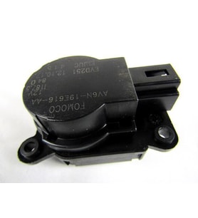 KALORİFER YÖNLENDİRME MOTORU FORD FİESTA FOCUS CMAX AV6N 19E616 AA  (Karışık)