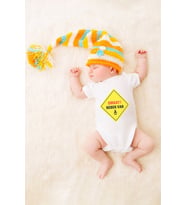 Unisex Bebek Dikkat Bebek Var Baskılı Body Zıbın