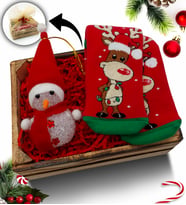 Mini Kasa İçerisinde Kardan Adam & Yılbaşı Çorabı Hediye Seti