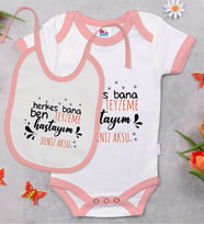 BK Kids Kişiye Özel Herkes Bana Ben Teyzeme Hastayım Tasarımlı Pembe Bebek Body Zıbın ve Mama Önlüğü Hediye Seti