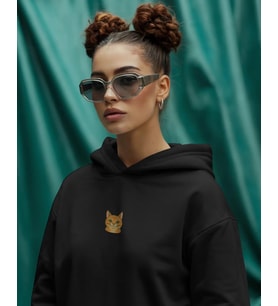 Sarman (Ginger Tabby) Kedili Hoodie Unisex %100 Pamuk  Siyah Kapüşonlu Sweatshirt Göğüs Ortası Minimal Logo