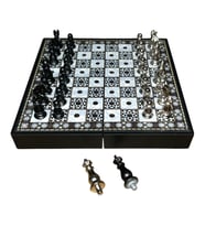 GiftHome Black Klasik Sedef Desenli Mini Seyahat Boy Satranç Takımı ( 16 x 16 cm )