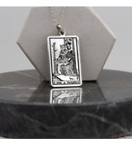 Gümüş  King of Wands (Değneklerin Kralı) Tarot Kolye