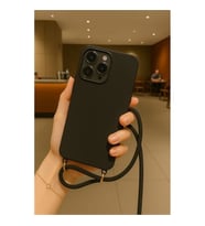 Coverzone iPhone 17 Pro Max ile Uyumlu ?pli Boyun Ask?l? Silikon K?l?f Kadife ?� Yap?l? Dulcet Epiphany boyun �apraz as?labilen ?pli K?l?f Siyah