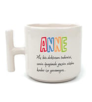 Anne Hiç Bir Doktorun Tedavisi  Baskılı Beyaz Kulplu T Kupa
