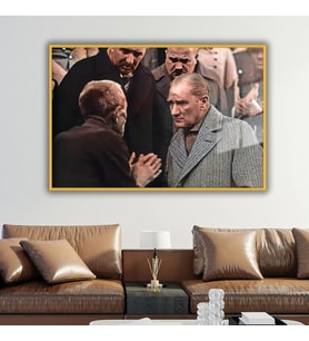Metal Çerçeveli Yatay Cam Tablo Halk İle Konuşan Kemal Atatürk (Gold)