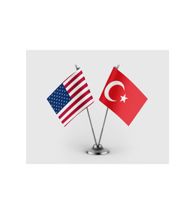Amerika Bayrağı ve Türk Bayrağı İkili Saten Masa Bayrağı Takımı