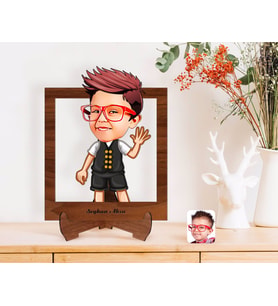 BK Gift Kişiye Özel Erkek Çocuk Karikatürlü Ahşap Standlı 3D Biblo-2 (Beyaz)