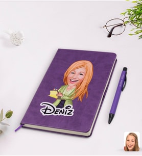 BK Gift Kişiye Özel Kadın Asistan Karikatürlü Mor Termo Deri Defter Kalem Seti Model 2
