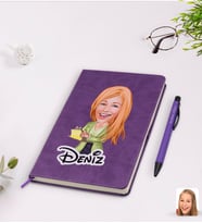 BK Gift Kişiye Özel Kadın Asistan Karikatürlü Mor Termo Deri Defter Kalem Seti Model 2