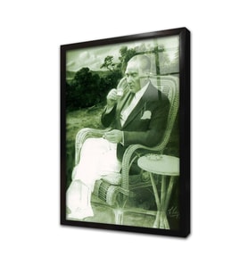 Atatürk Kahve İçerken Çerçeveli Cam Tablo