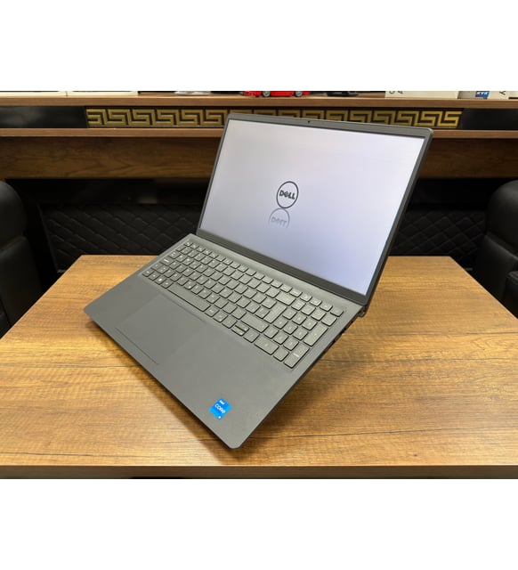 DELL vostro 15 3510 (ジャンク) Dell Vostro 15 3510 Intel Core i5 1135G7 8GB RAM 512GB SSD W10