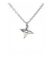 Ninja Shuriken Yıldız Figürlü Unisex Kolye – 60 cm Zincirli Metal Tasarım (Gümüş)
