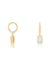Diamond Line-Gülaylar Sarı Altın 14 Ayar Sallantılı Halka Küpe