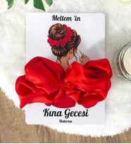 Pamuğum Atelier Kına Kızı Tasarım Kartlı Saten Toka Kına Hediyeliği (15-25-50-100-200 Adet)