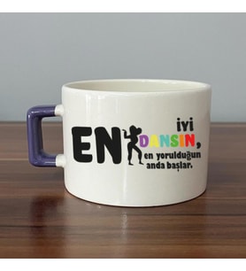 En İyi Dansın Baskılı Kadınlar Günü Mor Kulplu C Fincan