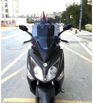 MOTOCAM SYM Joymax 250 İ Ön Cam 2015-2016 Model 65cm Füme Renkli 4mm APARATSIZ