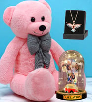 Pembe Peluş Ayıcık, Kişiye Özel Led Işıklı Fanus ve Renkli Zümrüdü Anka Kuşu Kolye (Model 6)