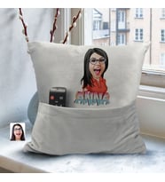 BK Gift Kişiye Özel Kadın Karikatür Tasarımlı Organizer Kumanda ve Atıştırmalık Cepli Gri Kırlent Yastık-1 Arkadaşa Hediye, Cepli Yastık
