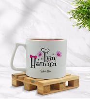BK Gift Kişiye Özel Evin Hanımı Tasarımlı Middle Beyaz Kupa Bardak Model 1