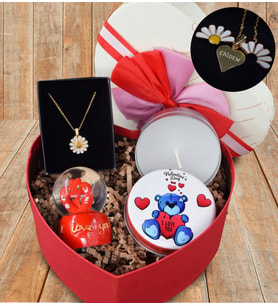 Kişiye Özel Sevgiliye Özel Papatya Kolye  & Love Küre  & Kutulu Kokulu Mum &