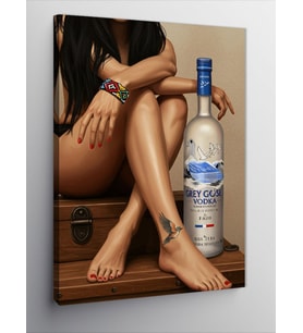 Kanvas Tablo Kadın Ve Vodka Şişesi