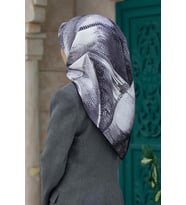 Vissona Siyah - Beyaz Mermer Desen Tivil İpek Eşarp 51719 - 0001 - 0002
