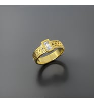 Özel Zirkon Taşlı İşleme Model Gold Renk Parlak 316L Antialerjik Kadın Çelik Yüzük