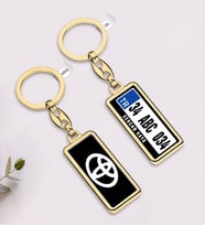BK Gift Kişiye Özel Plakalı Toyota Logolu Çift Taraflı Gold Krom Anahtarlık-2