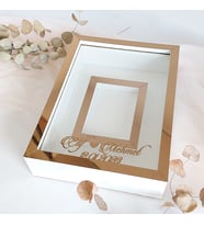 25X35 BEYAZ-BRONZ LEDSİZ FOTOĞRAF BÖLÜMLÜ ANI ÇERÇEVESİ- NİŞAN SÖZ GÜLLERİNİZ İÇİN ÇERÇEVELER