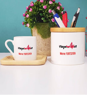 Fizyoterapist Türk Kahvesi Fincanı Ahşap Altlıklı ve Kalemlik