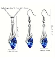 Swarovski Taşlı, Zirkon Taş İşlemeli  Takı Seti (Kolye Küpe), Yeni Yıl, Sevgililer Günü Hediye si, Ahşap Kutu İçerisinde (Koyu Mavi)