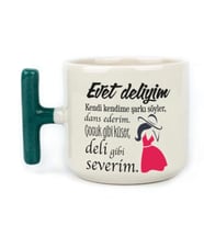 Evet Deliyim Baskılı Kadınlar Günü Yeşil Kulplu T Kupa