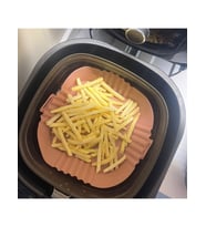 Renkli Isıya Dayanıklı Yıkanılabilir Silikon Fırın Ve Airfryer Kare Model Pişirme Matı 20 Cm (5343)