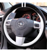 Opel Zafira B Dikme Direksiyon Kılıfı Parlak Siyah Beyaz Detaylı Beyaz Çift Yüzük ve Dikiş 2005-2014